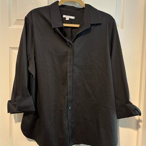 NWT. Chico's Classic Black No-Iron Shirt
